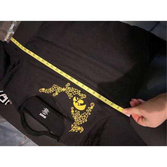 Authentic IOWA HAWKEYES Black Evelyn 3/4 Sleeve with Hawkeye Embroidered Emblem - Picture 13 of 13